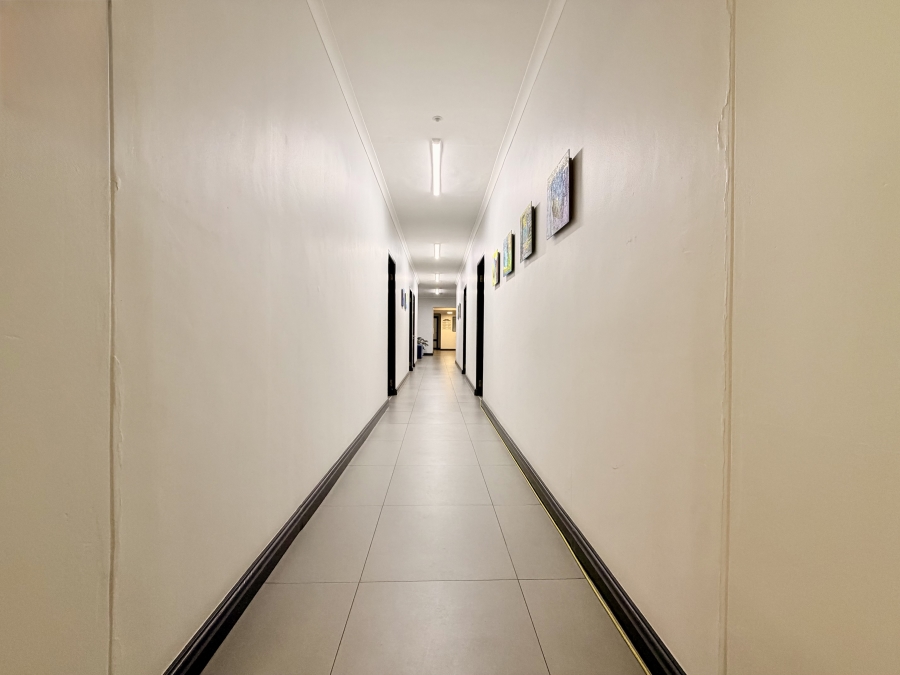 Commercial Property for Sale in Westcliff Western Cape